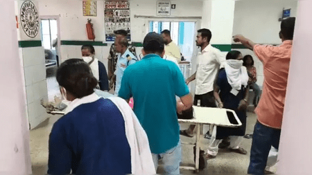 অশোক ধাম মন্দিরে পদপিষ্ট হয়ে ৭ পুণ্যার্থীর মৃত্যু, আহত ১২-র বেশি