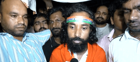 জেএসএসসি-সিজিএল ও টিডিপিএল পরীক্ষা বাতিল, অনশন প্রত্যাহার পড়ুয়াদের; সিবিআই তদন্তের দাবিতে আন্দোলন চলবে