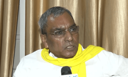 আজম খানকে বাঁচতে দিতে চান না সপা নেতারা, তাঁর কালো কাজের খবর তাঁরাই ফাঁস করেন: ওপি রাজভর