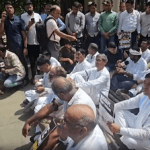 স্কুলে প্রবেশে নতুন নির্দেশিকার প্রতিবাদে রাজস্থান কংগ্রেসের মিছিল