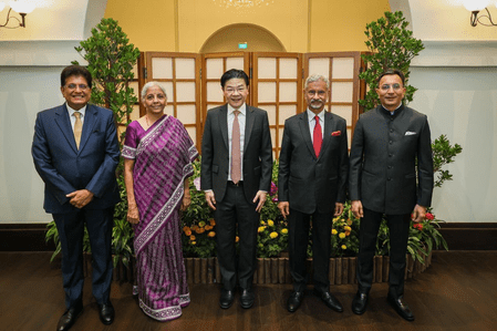 মন্ত্রিসভা পর্যায়ের বৈঠকে ভারত-সিঙ্গাপুর সম্পর্ক আরও এগিয়ে নেওয়ার অঙ্গীকার