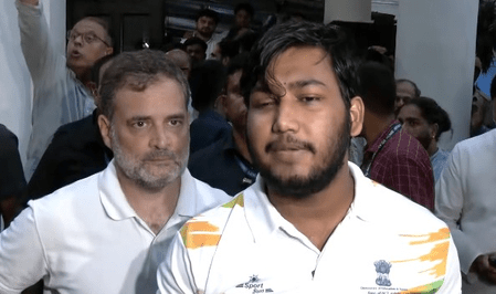 রাহুলের আট ঘণ্টার ধর্নার পর&hellip;
