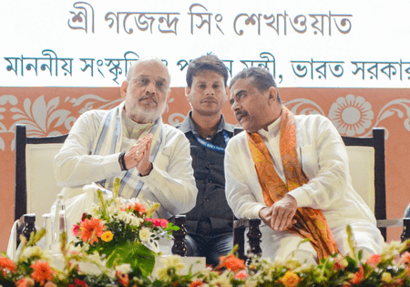বাংলার পাহাড়ে স্থায়ী রাজনৈতিক সমাধান নিয়ে অমিত শাহের গুরুত্বপূর্ণ বৈঠক