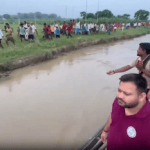 বিহারে নদীর জল বাড়ায় রাঘোপুরে ভাঙনপ্রবণ এলাকা পরিদর্শন তেজস্বী যাদবের