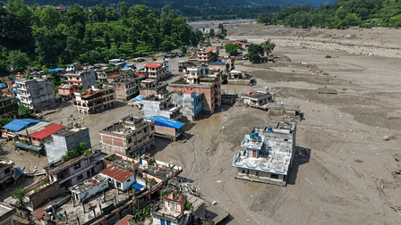 তিব্বত থেকে আসা ভয়াবহ বন্যায় নেপালে মৃত অন্তত ১৯, নিখোঁজ বহু