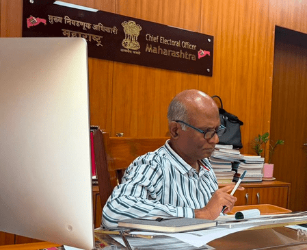 ২.০৭ কোটি ভোটারের নাম স্থায়ীভাবে বাদ পড়েনি, এসআইআর নিয়ে স্পষ্টীকরণ মহারাষ্ট্রের মুখ্য নির্বাচনী আধিকারিকের