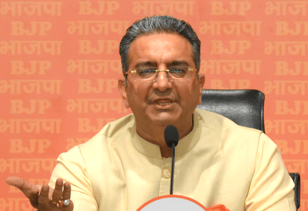 ‘কংগ্রেস মানেই মুসলিম’—রেভন্ত রেড্ডির মন্তব্য কি দলের সরকারি অবস্থান? রাহুল গান্ধীকে প্রশ্ন বিজেপির