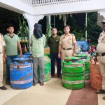 লালটিলাপাড়ায় পুলিশের বড়সড় সাফল্য, মাটির নিচে লুকিয়ে রাখা বিপুল পরিমাণ শুকনো গাঁজা উদ্ধার