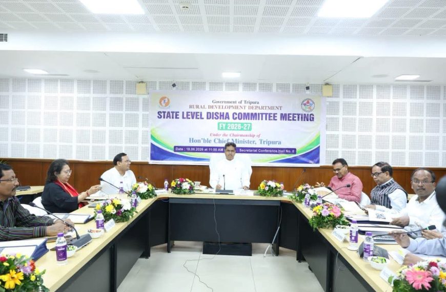 বিভিন্ন প্রকল্প বাস্তবায়নের গতি আরও বাড়িয়ে নির্ধারিতসময়ের মধ্যে মানুষের কাছে এর সুফল পৌঁছে দিতে হবে: মুখ্যমন্ত্রী