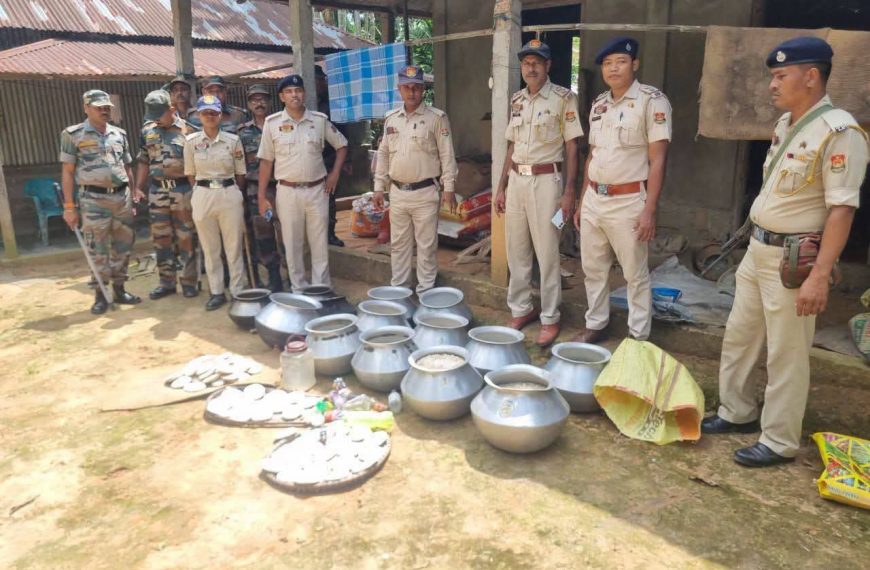 রামচন্দ্রঘাটে মদবিরোধী অভিযান, ধ্বংস বিপুল পরিমাণ দেশীয় মদ তৈরির সামগ্রী