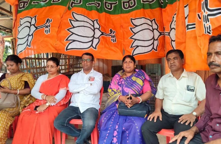 বিদ্যাসাগর ঘটনা নিয়ে ১৩ প্রতাপগড় মণ্ডল বিজেপির প্রতিবাদ সভা