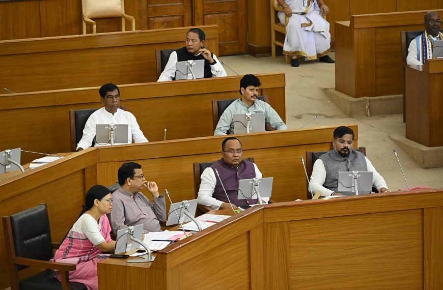 আগরতলা-গুয়াহাটি বন্দে ভারত চেয়ে রেলমন্ত্রকে প্রস্তাব, সাব্রুম থেকে ট্রেন চালুর দাবি এখনও অধরা