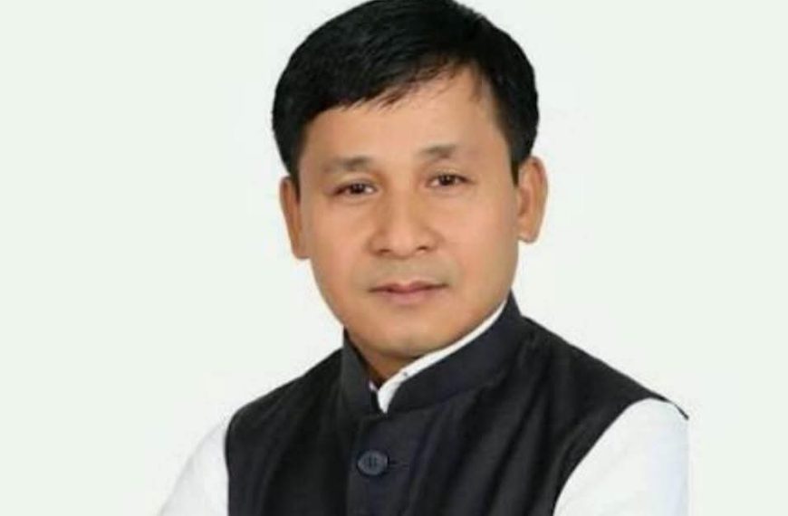 রাজনীতি থেকে সরে শিক্ষকতায় প্রত্যাবর্তন, এমবিবি স্কুলে যোগ দিলেন প্রাক্তন সাংসদ রেবতী ত্রিপুরা