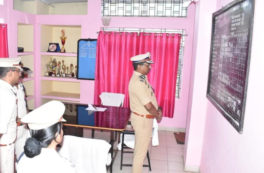উদয়পুরে আর কে পুর ও মহিলা থানা পরিদর্শনে ভারপ্রাপ্ত ডিজিপি জি এস রাও