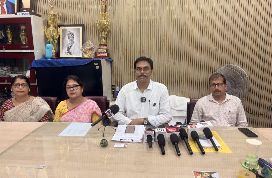 ১৩০০-র বেশি কণ্ঠে ‘সহস্রকণ্ঠে বন্দে মাতরম’, স্বাধীনতা দিবসে বিশেষ উদ্যোগ এমবিবি কলেজের