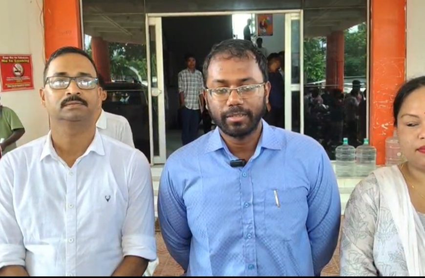স্বাধীনতা দিবস উপলক্ষে শান্তির বাজারে বর্ণাঢ্য তিরঙ্গা বাইক র‍্যালি