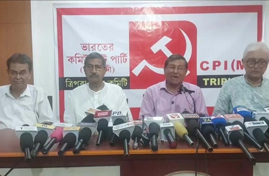 রেগুলেটরি গ্যাপ কমানোর নামে জনগণের ঘাড়ে অস্বাভাবিক বিদ্যুৎ বিলের বোঝা : মানিক দে