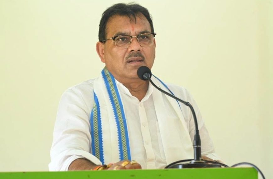 সরকারি কর্মীদের মহার্ঘ ভাতা (ডিএ) দেওয়ার বিষয়টি সরকার বিবেচনা করছে : অর্থমন্ত্রী