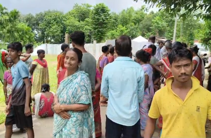 আগরতলার আড়ালিয়ায় পূজোর মাঠ ঘিরে বিতর্ক, নিরপেক্ষ তদন্তের দাবিতে প্রশাসনের দ্বারস্থ এলাকাবাসী