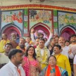 শ্রাবণ মাসে তারকেশ্বর মন্দিরে সস্ত্রীক পূজা দিলেন মুখ্যমন্ত্রী