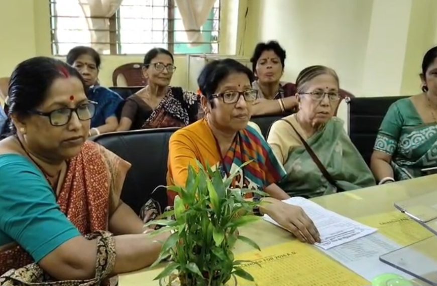 পানীয় জলের সমস্যা সমাধানের দাবিতে ত্রিপুরা জল বোর্ডে ডেপুটেশন এআইডিডব্লিউএ-র