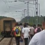 কলাছড়া স্টেশনে নির্ধারিত স্থানে না থেমে এগিয়ে গেল সাব্রুম-আগরতলা যাত্রীবাহী ট্রেন, ভোগান্তিতে যাত্রীরা