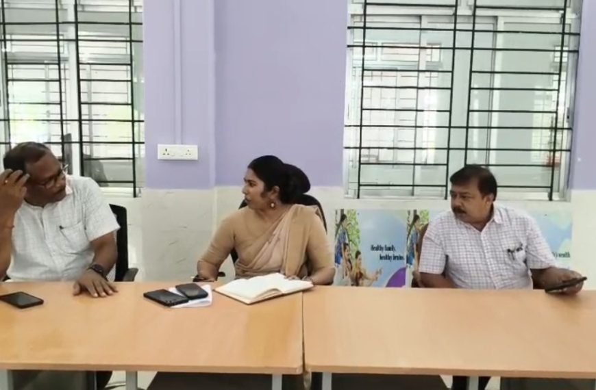 জেলা হাসপাতালের স্বাস্থ্য পরিষেবা উন্নয়নে একাধিক পদক্ষেপ, সাংবাদিক সম্মেলনে জেলাশাসক