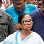 পুলিশ হেফাজতে তৃণমূল কর্মীর মৃত্যুর পরিবারের সঙ্গে দেখা করতে গিয়ে বাংলায় বিক্ষোভের মুখে মমতা