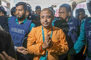 মাকে শেষবার দেখতে পারলেন না জেলবন্দি চিন্ময় কৃষ্ণ দাস, প্রয়াত মা সন্ধ্যা রানি ধর
