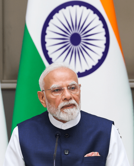 ১৩ বছর পর ফের এসআরসিসি-তে মোদি, যুবসমাজের সঙ্গে যোগাযোগে বাড়ছে গুরুত্ব