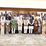 জাতীয় শিক্ষক পুরস্কারপ্রাপ্তদের সঙ্গে মোদির সাক্ষাৎ, উদ্ভাবনী শিক্ষাপদ্ধতি ও পড়ুয়াদের আত্মবিশ্বাস নিয়ে আলোচনা