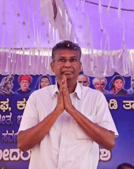 কর্ণাটকে আবগারি দফতরের অনিয়মের অভিযোগ, মন্ত্রী সতীশ জারকিহোলির বেঙ্গালুরু ও বেলাগাভির বাড়িতে ইডি তল্লাশি