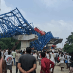 বিহারে নির্মীয়মাণ সেতুর লঞ্চার ভেঙে বড় দুর্ঘটনা, লোহার কাঠামোর নিচে শ্রমিক