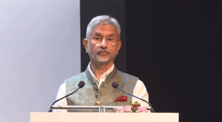 জটিল আন্তর্জাতিক পরিস্থিতিতে পরিবর্তনশীল গতিশীলতার সঙ্গে ভারতকে বারবার নিজেদের কৌশল প্রয়োগ ও পুনর্মূল্যায়ন করতে হবে: জয়শঙ্কর