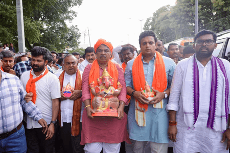 মসজিদের সামনে গণেশ মিছিল নিয়ে পুলিশ আধিকারিকের মন্তব্যের প্রতিবাদ, মুসলিমদের বিরুদ্ধে নয়: বিজেপি সাংসদ যদুবীর