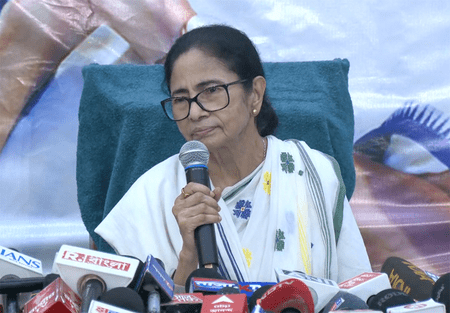 তিনটি ব্যাংক অ্যাকাউন্ট ব্যবহারে মমতা শিবিরের অধিকার বহাল রাখল কলকাতা হাইকোর্ট