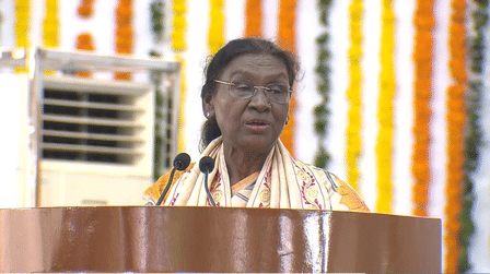 ‘নিজের পাশাপাশি সমাজের জন্য কাজ করুন’, স্নাতকদের বার্তা রাষ্ট্রপতি মুর্মুর