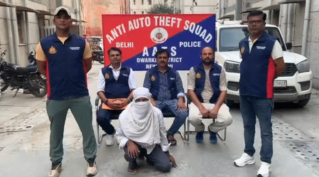 ১.৭৫ কোটি প্রতারণা: ‘নটবরলাল’-কায়দায় সম্পত্তি প্রতারক ৬৭ বছরের বৃদ্ধ গ্রেফতার