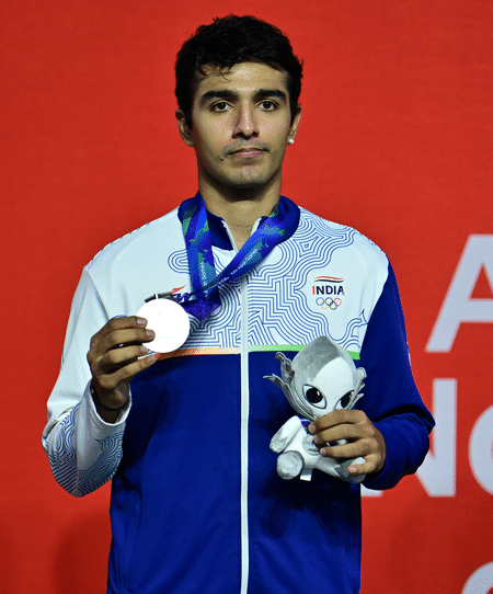 এশিয়ান গেমসে রুপোজয়ী অভয় সিংকে ৫০ লক্ষ টাকা পুরস্কার ঘোষণা তামিলনাড়ুর মুখ্যমন্ত্রী বিজয়ের