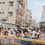 উজ্জয়নে শাহী মসজিদের অংশ অপসারণ ঘিরে উত্তেজনা, পাথর ছোড়ায় কাঁদানে গ্যাস পুলিশের