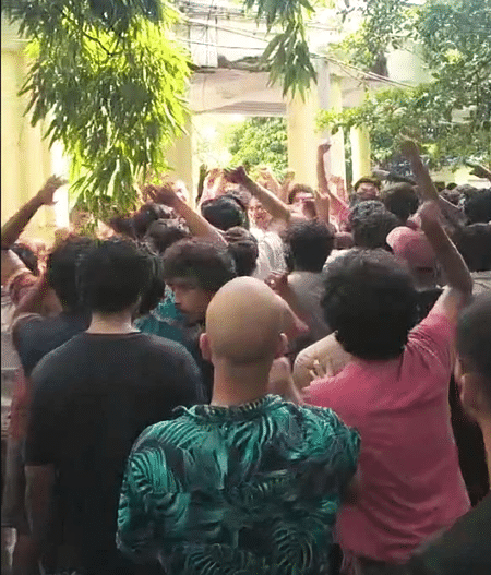 এসআরএফটিআইয়ে সংঘর্ষের ঘটনায় তিনটি এফআইআর, উত্তেজনা অব্যাহত