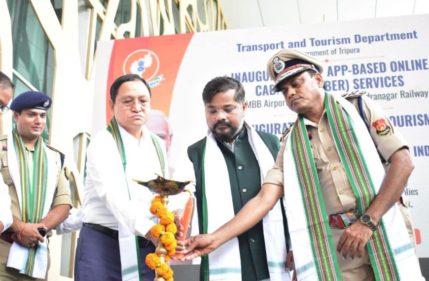 ডিজিটাল পরিবহণ ব্যবস্থায় নতুন অধ্যায়, এমবিবি বিমানবন্দরে চালু অ্যাপভিত্তিক ক্যাব পরিষেবা ও পর্যটন তথ্যকেন্দ্র