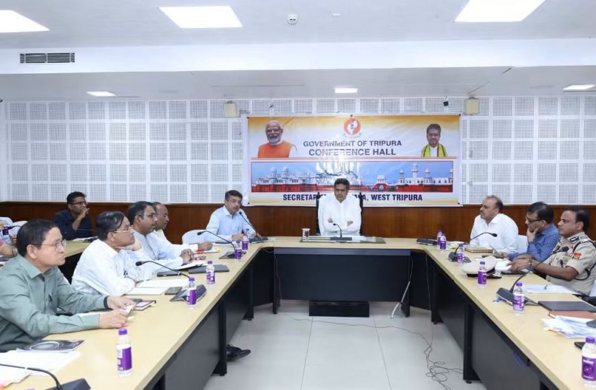 জনগণের সমস্যার কথা শুনে দ্রুত সমাধানের ব্যবস্থা করতে হবে: মুখ্যমন্ত্রী