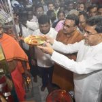 মাতাবাড়িতে ‘আশীর্বাদ কা দিয়া’ জ্বালালেন মুখ্যমন্ত্রী, মোদির সুস্বাস্থ্য ও দীর্ঘায়ু কামনায় প্রার্থনা
