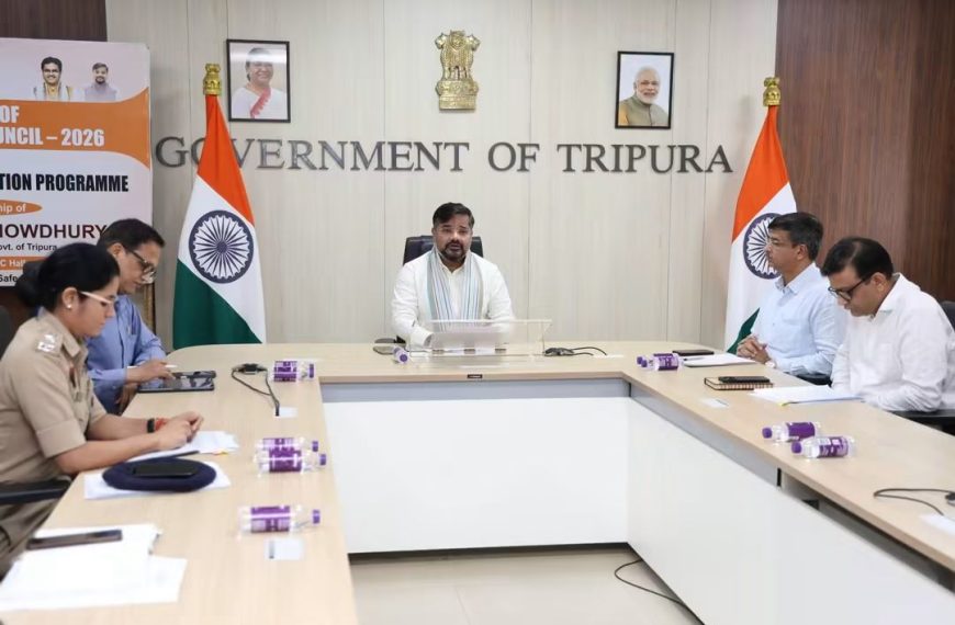 জীবনহানি ঠেকাতে সড়ক নিরাপত্তার বিষয়ে সরকার জনগণকে আরও সচেতন করতে বিভিন্ন কর্মসূচি রূপায়ণ করছে: পরিবহণমন্ত্রী