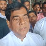 দুর্গাপূজার আগে যানজট নিয়ন্ত্রণে পুরনো মোটরস্ট্যান্ড পরিদর্শনে মেয়র