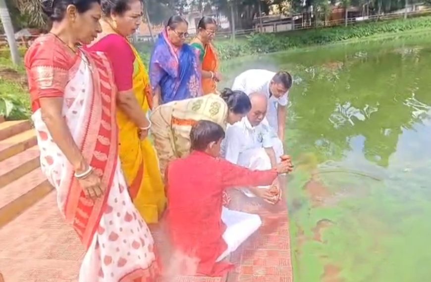 দেবজ্যোতির মর্মান্তিক মৃত্যুর পর জগন্নাথ দিঘিতে গঙ্গা পূজা, ১০৮ কলসি গোমতীর জল অর্পণ