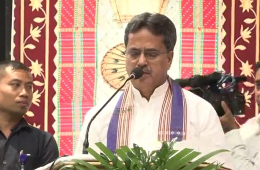 দীনদয়াল উপাধ্যায়ের আদর্শ থেকে অনুপ্রেরণা নিয়ে জনকল্যাণে কাজের আহ্বান মুখ্যমন্ত্রীর
