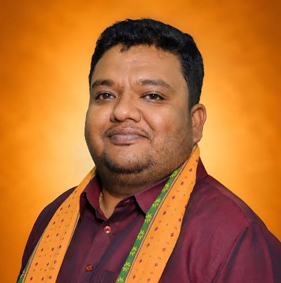 গুলিবিদ্ধ কর্মীদের সঙ্গে হাসপাতালে দেখা করলেন বিজেপি সভাপতি