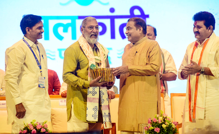 পর্দার নায়ক থেকে গ্রামীণ ভারতের পরিবর্তনের কারিগর, নানা পাটেকরের অনন্য যাত্রা